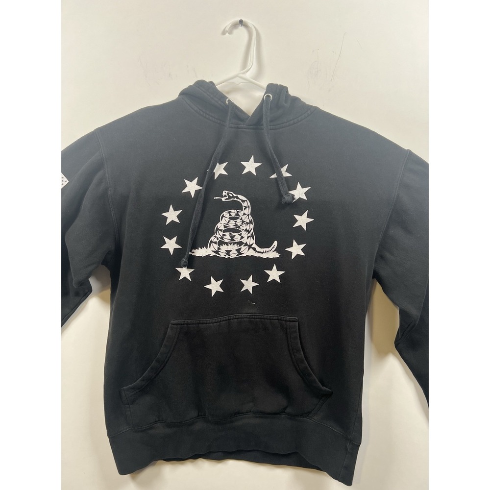 BETSY ROSS GADSDEN FLAG Black Graphic We The People Hoodie Sz M Patriotic USA - Picture 4 of 11